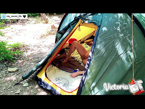 ❤️ ຖ່າຍໃນກ້ອງຖ່າຍຮູບ Passionate jerk off Stranger in a tent ຮູບໂປ້ຍາກ ຢູ່ພວກເຮົາ